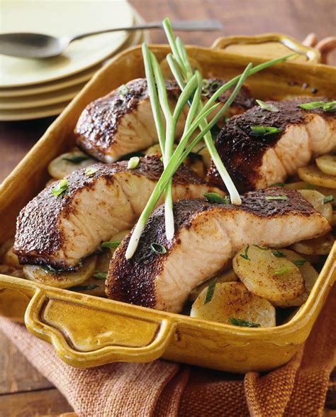 How much fat is in spice crusted salmon - large - calories, carbs, nutrition