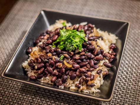 How much fat is in spicy black beans - calories, carbs, nutrition