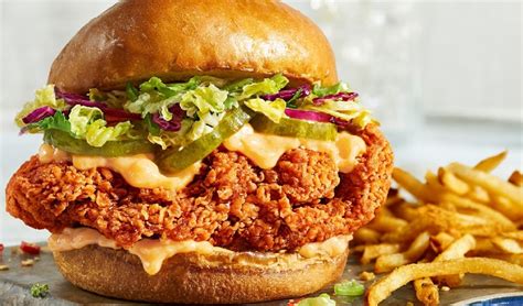 How much fat is in spicy fried chicken sandwich (96360.0) - calories, carbs, nutrition