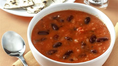 How much fat is in spicy vegetable and bean mexican soup - calories, carbs, nutrition