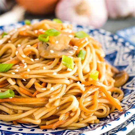 How much fat is in spicy vegetable lo mein - calories, carbs, nutrition