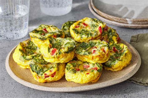 How much fat is in spinach, red pepper & feta quiche - calories, carbs, nutrition