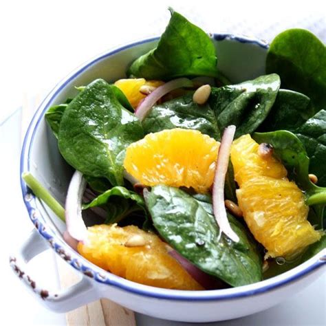 How much fat is in spinach salad with orange - calories, carbs, nutrition