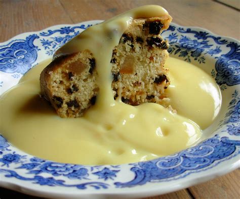 How much fat is in spotted dick with custard - calories, carbs, nutrition