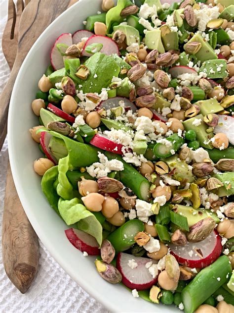 How much fat is in spring green salad - calories, carbs, nutrition