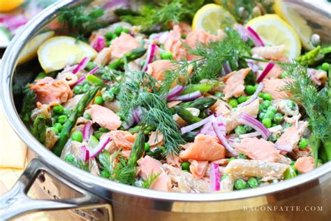 How much fat is in spring pea grilled salmon salad - calories, carbs, nutrition