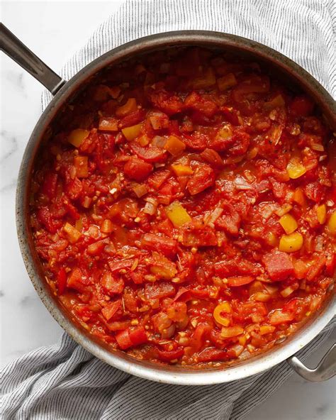 How much fat is in stewed tomatoes - calories, carbs, nutrition