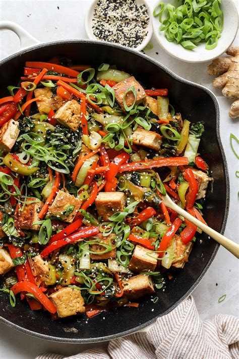 How much fat is in stir-fry tofu with bok choy and red pepper - calories, carbs, nutrition