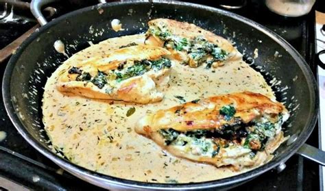 How much fat is in stuffed chicken with blue cheese - calories, carbs, nutrition