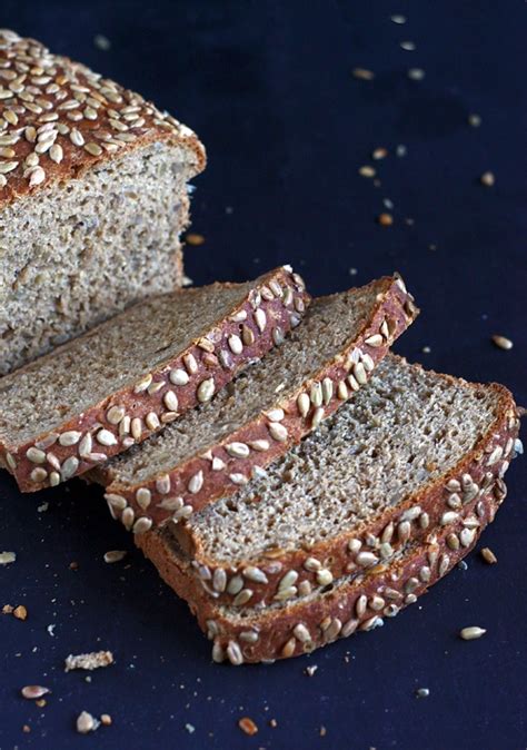 How much fat is in sunflower seed bread - calories, carbs, nutrition