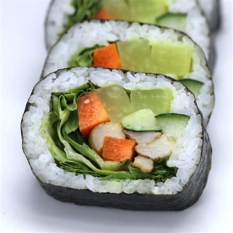 How much fat is in sushi roll vegetarian mushroom 2 slc - calories, carbs, nutrition