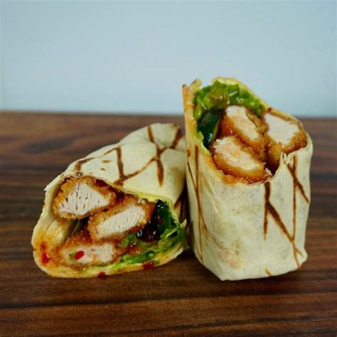 How much fat is in sweet chili mcwrap - calories, carbs, nutrition