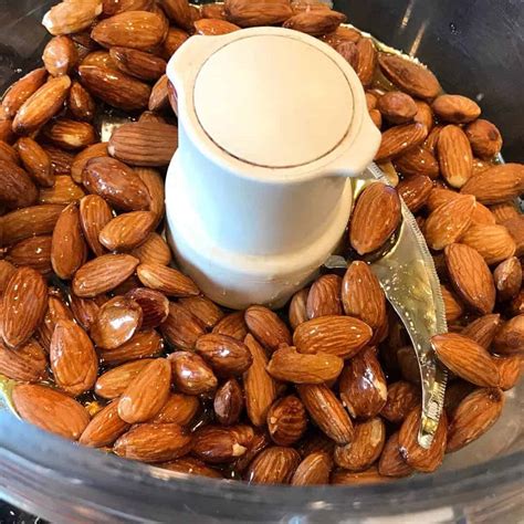 How much fat is in sweet n salty almond - calories, carbs, nutrition