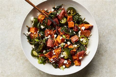 How much fat is in sweet potato, spinach and feta breakfast bowl - calories, carbs, nutrition