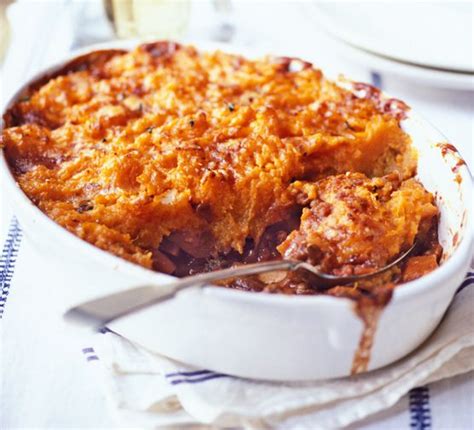 How much fat is in sweet potato vegetarian shepherd's pie - calories, carbs, nutrition