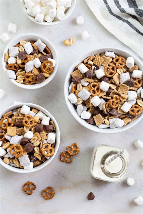 How much fat is in sweet s'more snack mix - calories, carbs, nutrition