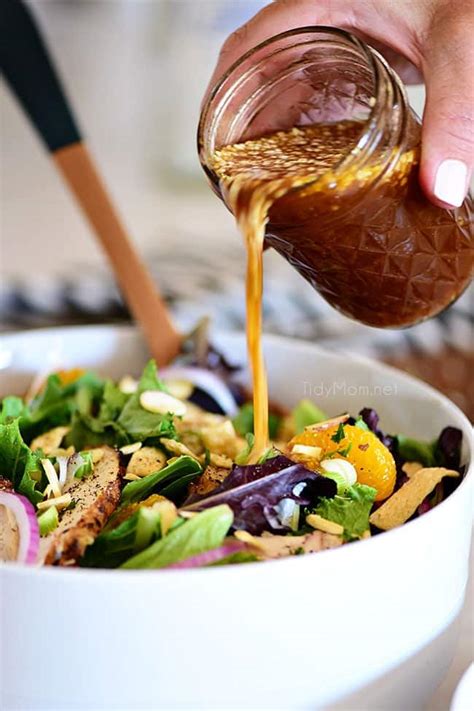 How much fat is in sweet sesame vinaigrette dressing - calories, carbs, nutrition