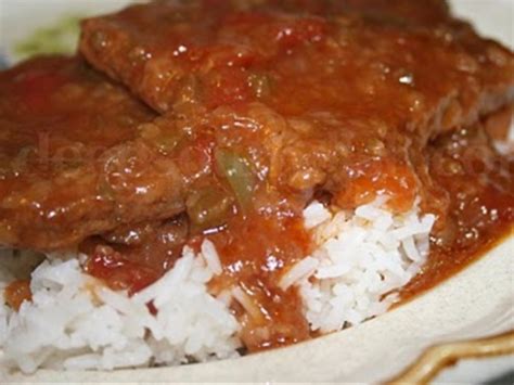 How much fat is in swiss steak - calories, carbs, nutrition