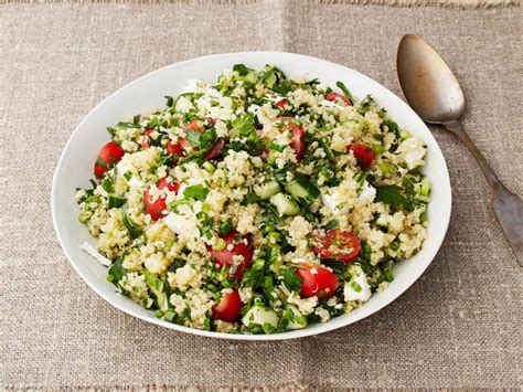 How much fat is in tabbouleh - calories, carbs, nutrition