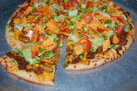 How much fat is in taco pizza 1 - calories, carbs, nutrition