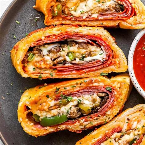 How much fat is in taco stromboli - calories, carbs, nutrition