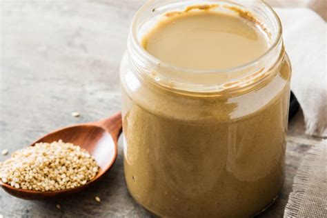 How much fat is in tahini dressing - calories, carbs, nutrition