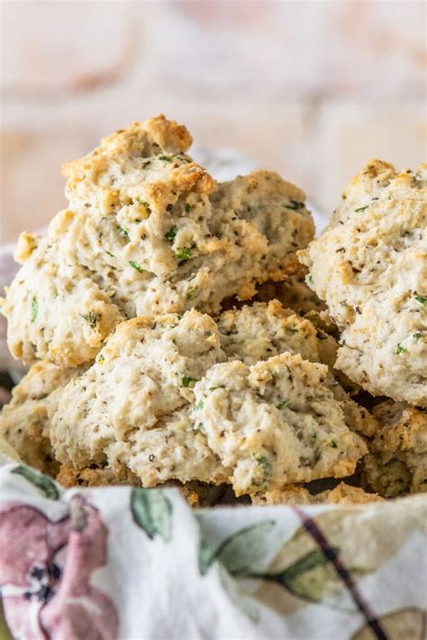 How much fat is in tarragon herb drop biscuits - calories, carbs, nutrition