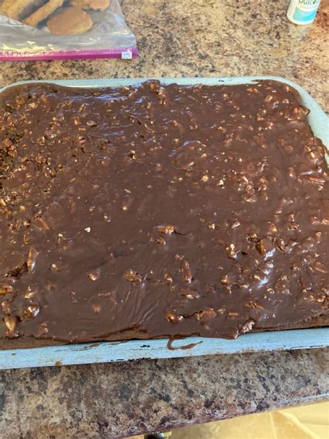 How much fat is in texas sheet cake - calories, carbs, nutrition