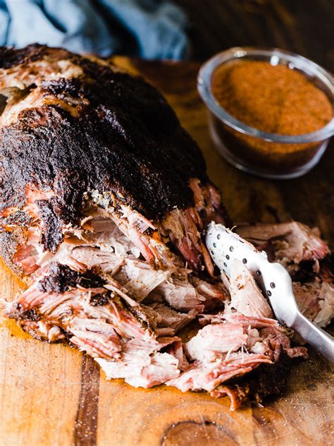 How much fat is in texas style pulled pork - calories, carbs, nutrition