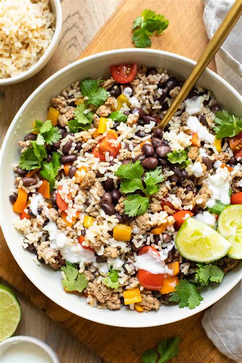 How much fat is in thab taco bowl buffalo chicken - calories, carbs, nutrition