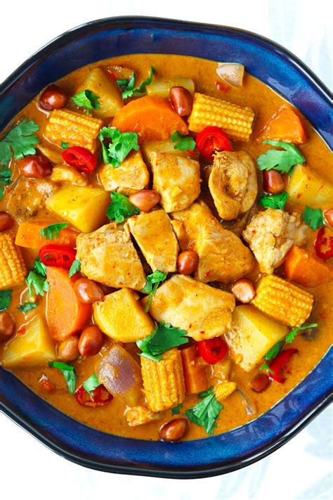 How much fat is in thai chicken massaman - calories, carbs, nutrition