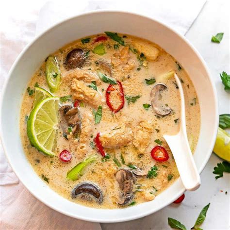 How much fat is in thai coconut chicken soup (75709.0) - calories, carbs, nutrition