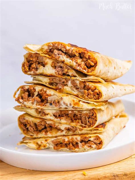 How much fat is in the max beef pizza quesadilla - calories, carbs, nutrition