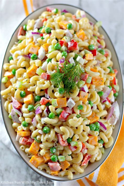 How much fat is in the natural with macaroni salad - calories, carbs, nutrition