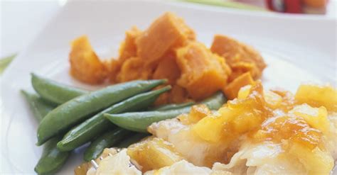 How much fat is in tilapia with pineapple chutney - calories, carbs, nutrition
