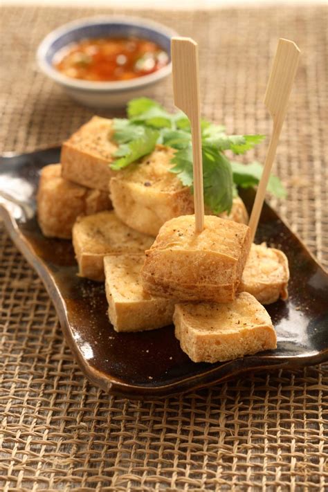 How much fat is in tofu - fried - calories, carbs, nutrition