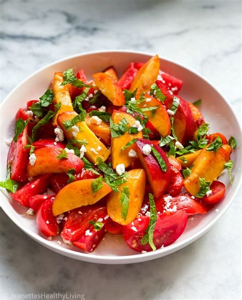 How much fat is in tomato peach salad - calories, carbs, nutrition