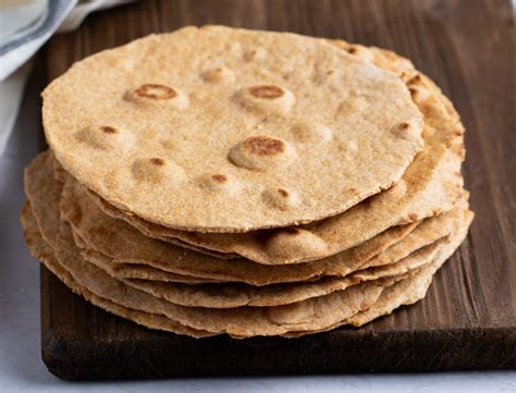 How much fat is in tortilla healthy grain 12