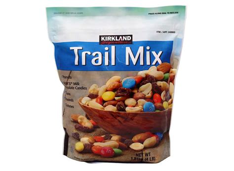 How much fat is in trail mix (knapsack) - calories, carbs, nutrition