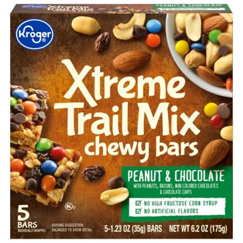 How much fat is in trail mix chewy granola bars - calories, carbs, nutrition