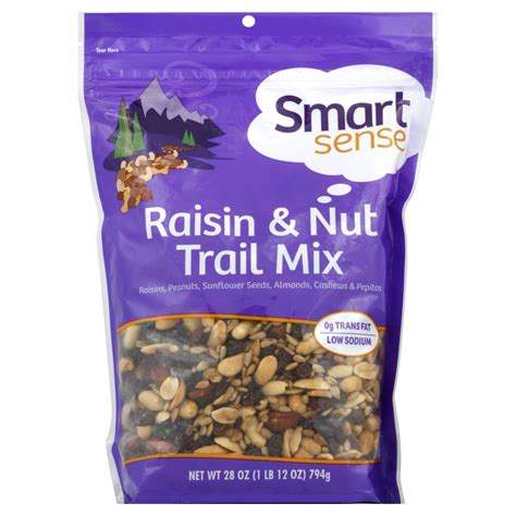 How much fat is in trail mix raisin and nut - calories, carbs, nutrition