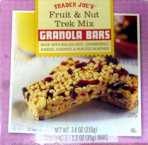 How much fat is in trek mix granola - calories, carbs, nutrition