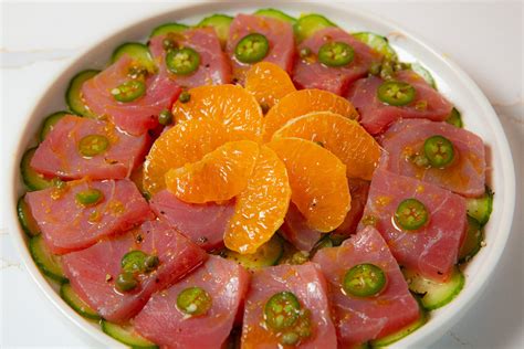 How much fat is in tuna crudo spicy cucumber sesame (64941.0) - calories, carbs, nutrition