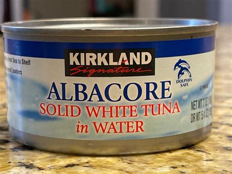 How much fat is in tuna white in water - calories, carbs, nutrition