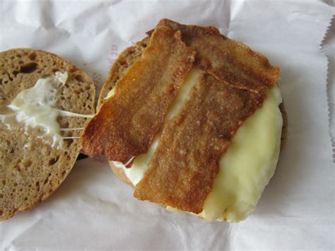 How much fat is in turkey bacon white cheddar - calories, carbs, nutrition