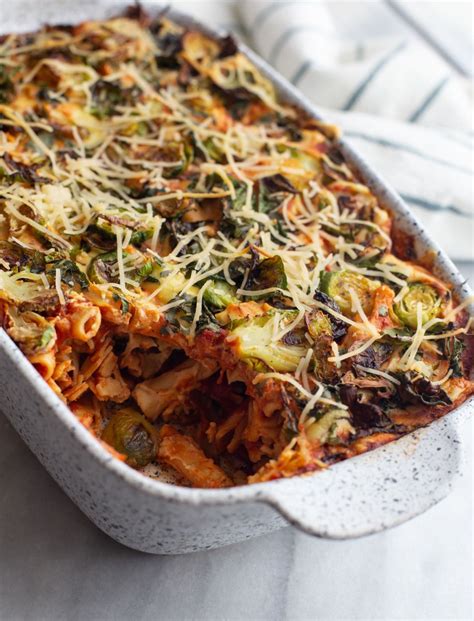How much fat is in turkey baked ziti with roasted brussels sprouts (600hs) - calories, carbs, nutrition