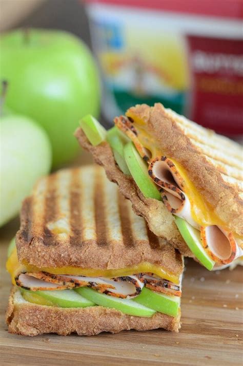 How much fat is in turkey cheddar apple panini (9255.1) - calories, carbs, nutrition