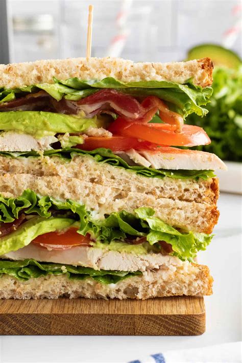 How much fat is in turkey club sandwich (24805.60) - calories, carbs, nutrition