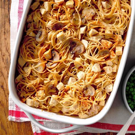 How much fat is in turkey tetrazzini, with mushrooms - calories, carbs, nutrition