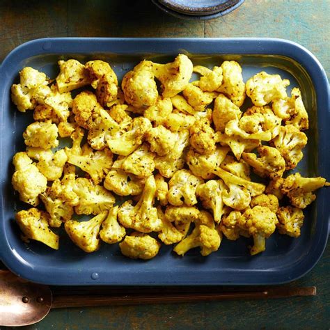 How much fat is in turmeric-roasted cauliflower - calories, carbs, nutrition